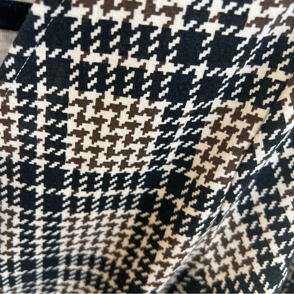 Lands’ End Black & Brown Houndstooth Faux Wrap Dress Size Medium Petite (10/12) - Picture 3 of 7